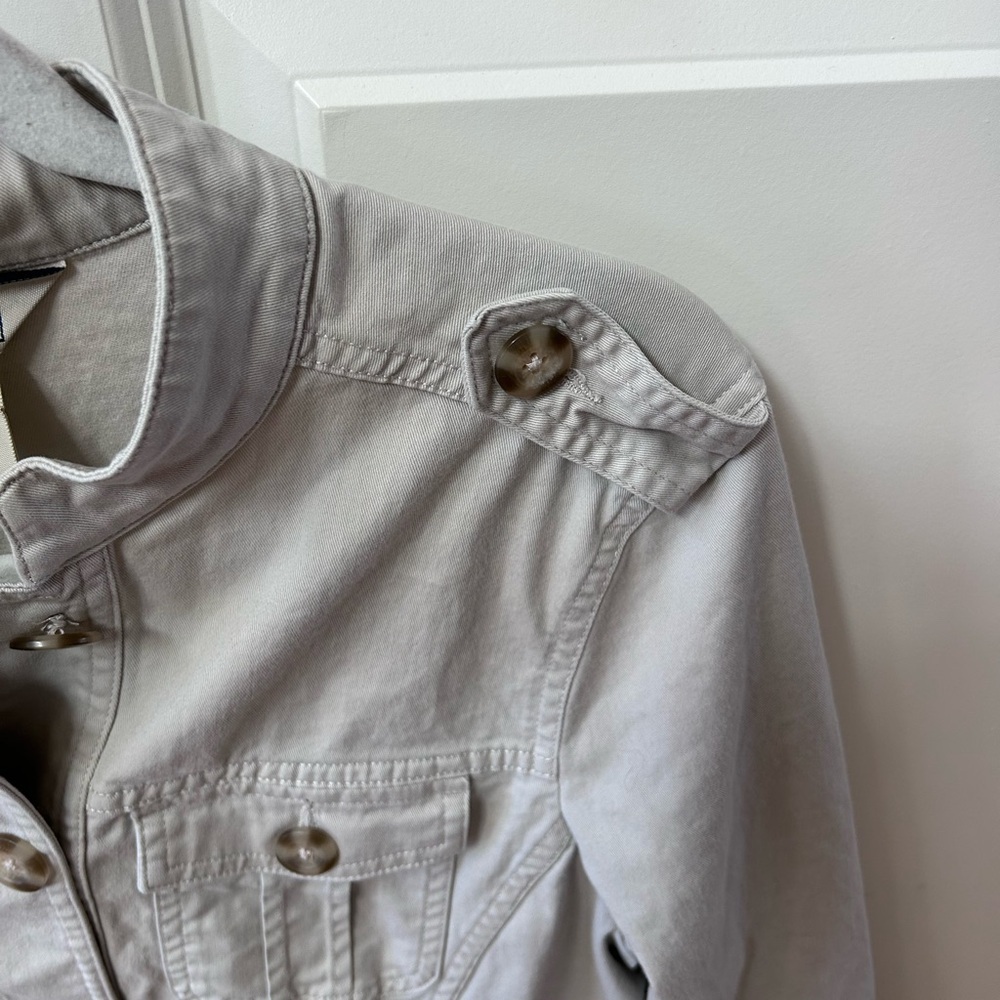 L.L.Bean tan cotton utility jacket. Preppy. Military inspired. EUC. Travel. Work - Picture 3 of 16